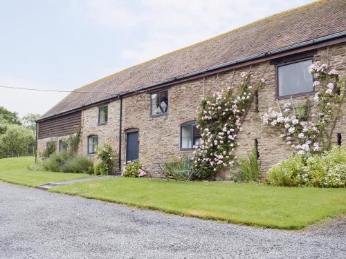 The Garden Room At Eudon George — hotel in Shipton Under Wychwood