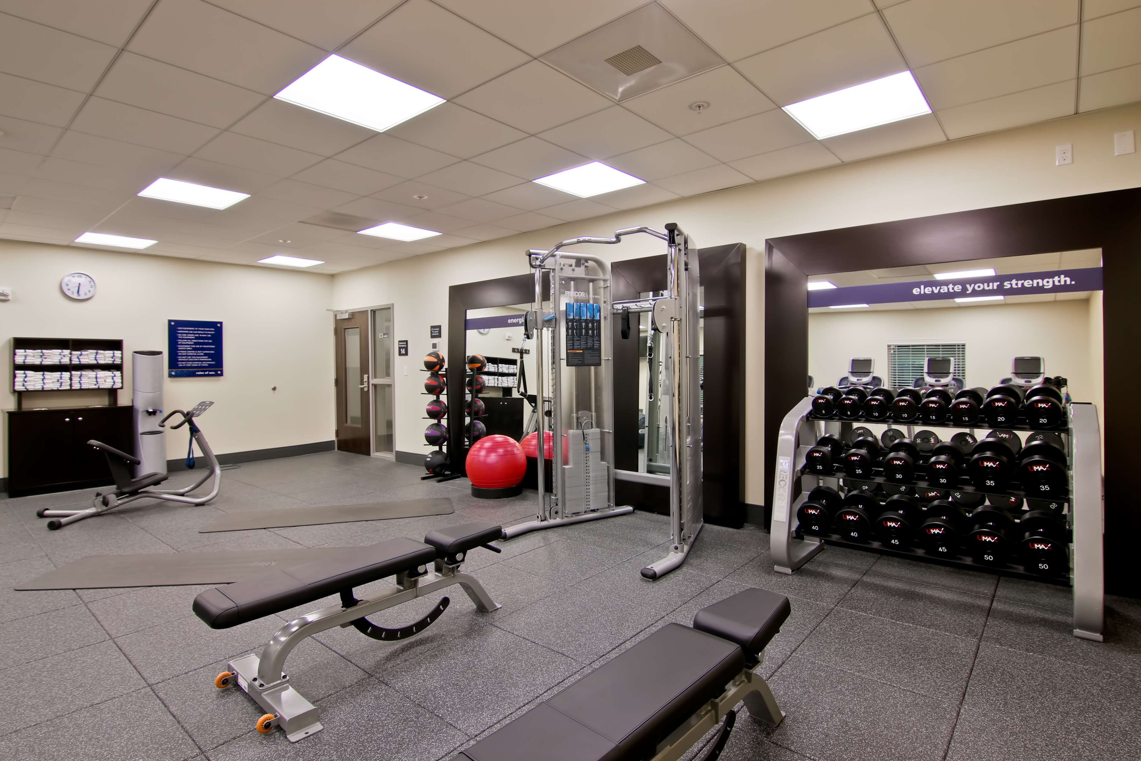 Hampton Inn & Suites Bellevue Downtown Seattle - photo 18