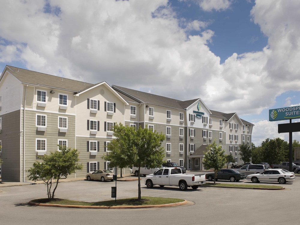 WoodSpring Suites Columbus near Fort Benning - photo 21
