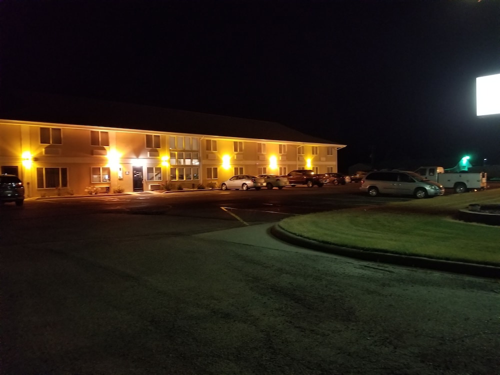 Bilmar Inn & Suites Dell Rapids Near Sioux Falls - photo 170