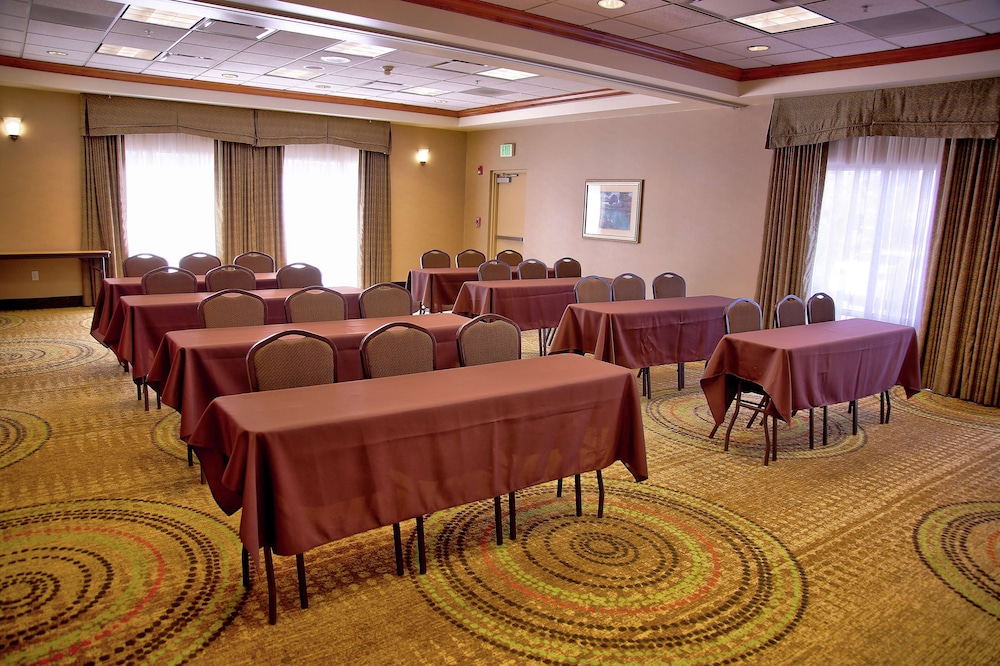 Hampton Inn Cedar City - photo 36