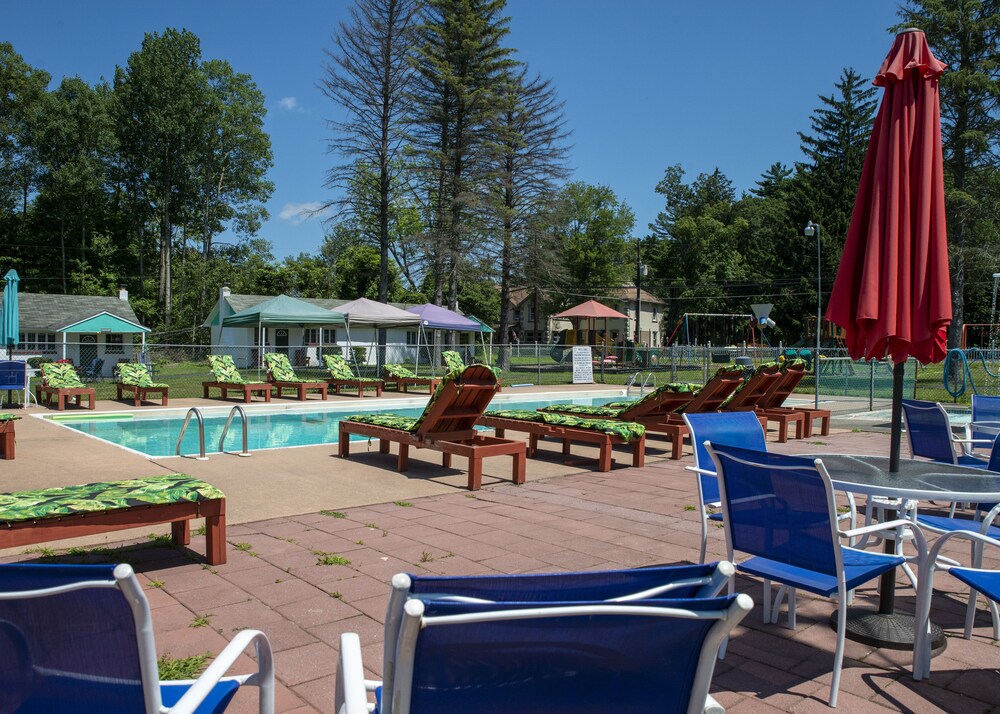 Chestnut Grove Resort - photo 86