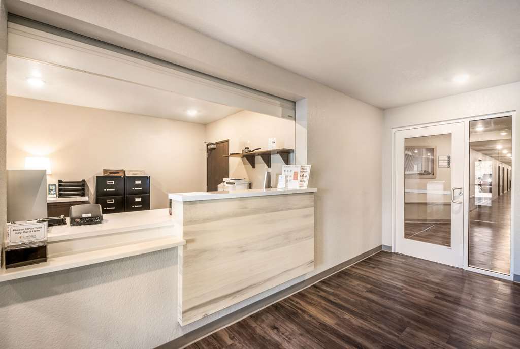 WoodSpring Suites Bradenton - photo 8