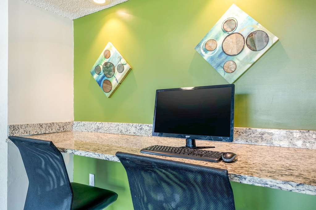 Quality Inn & Suites Leesburg Chain of Lakes - photo 30