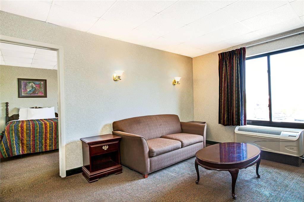 Days Inn by Wyndham Parsippany - photo 14