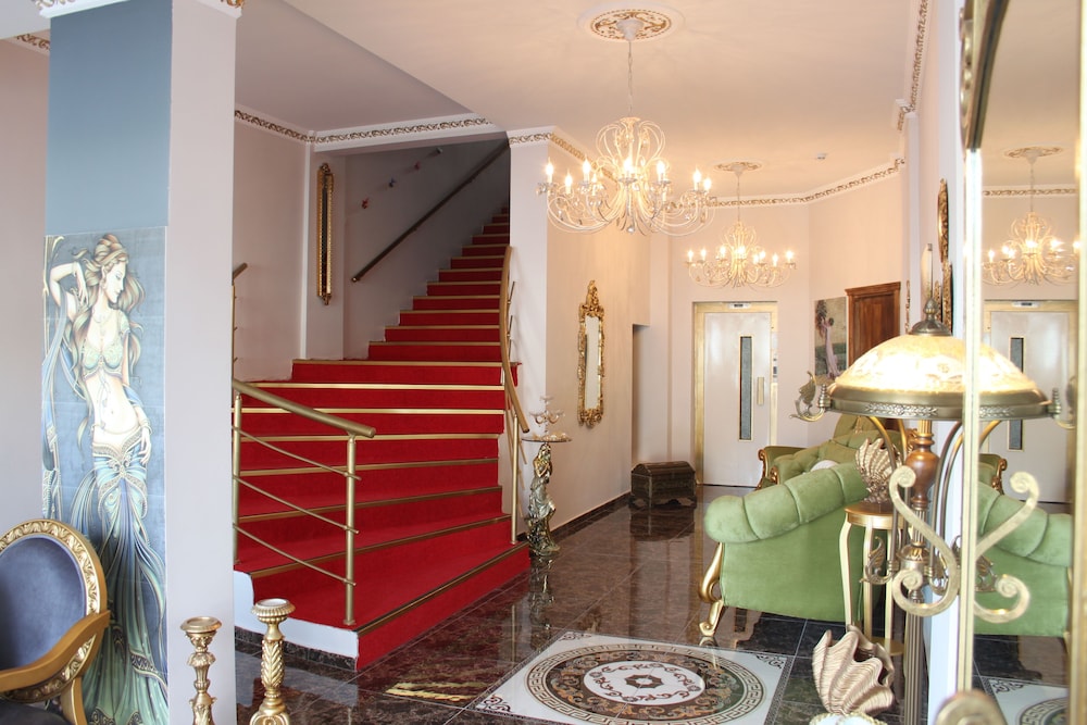 Huri & Nuri Hotel in Foca, Turkey