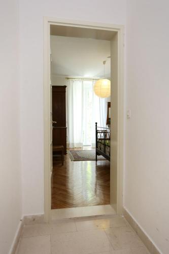 Rooms with a parking space Trpanj Peljesac 10422 — hotel in Trpanj