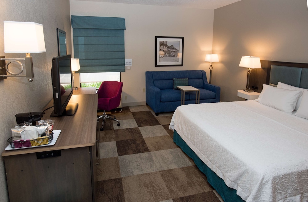 Hampton Inn Wooster - photo 10