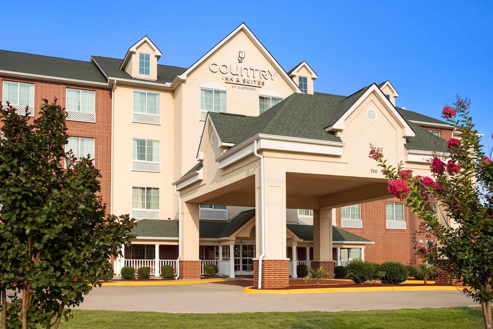 Country Inn & Suites by Radisson Conway AR in Conway, United States