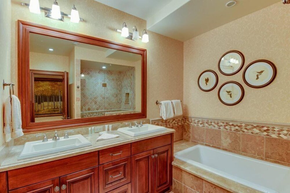 115 Village Walk - photo 18