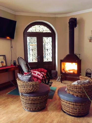 Family Hotel Kala — Mest Ia