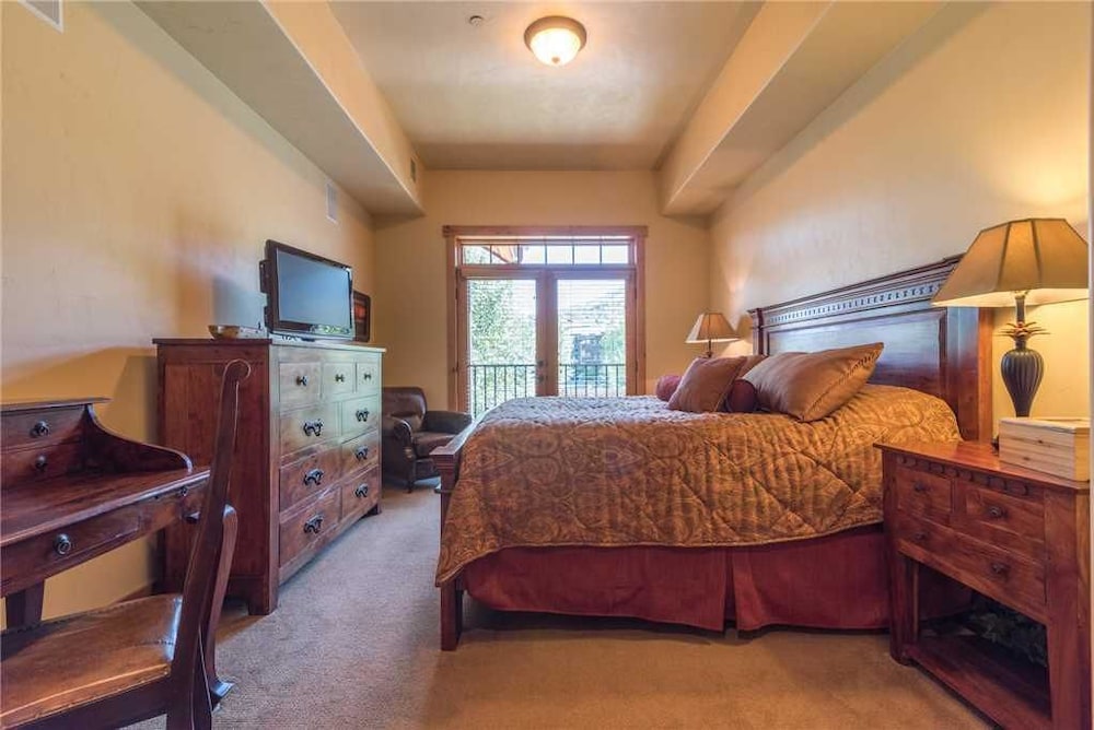 Bear Lodge Trappeur's Crossing Resort - photo 3