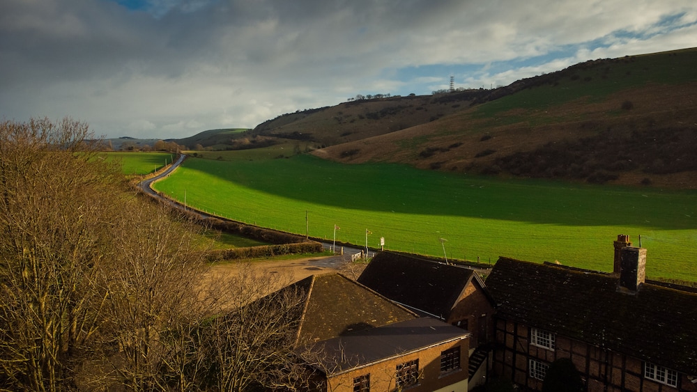 Tottington Manor — hotel in Henfield