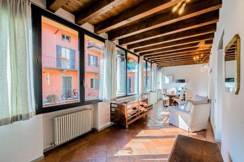 Casa Viola — 4-Star Luxury Hotel in Bergamo, Italy