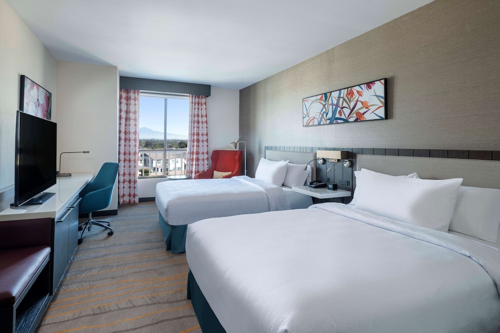 Hilton Garden Inn Pomona CA - photo 4