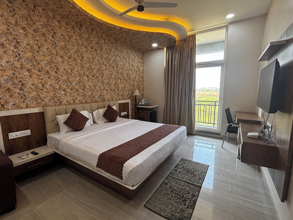 Surendra Landmark By Spree - last minute hotel in Bhopal