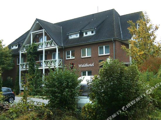 Podewall Waldhotel - carbon neutral hotel in Trollenhagen