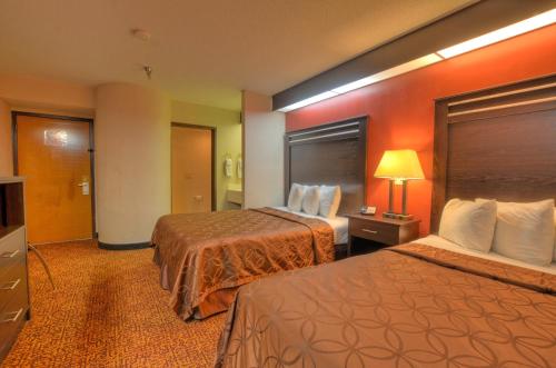 Smoky Mountain Inn & Suites - photo 15