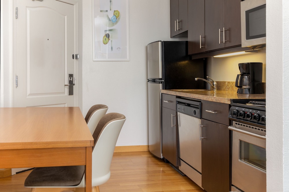 TownePlace Suites Erie - photo 15