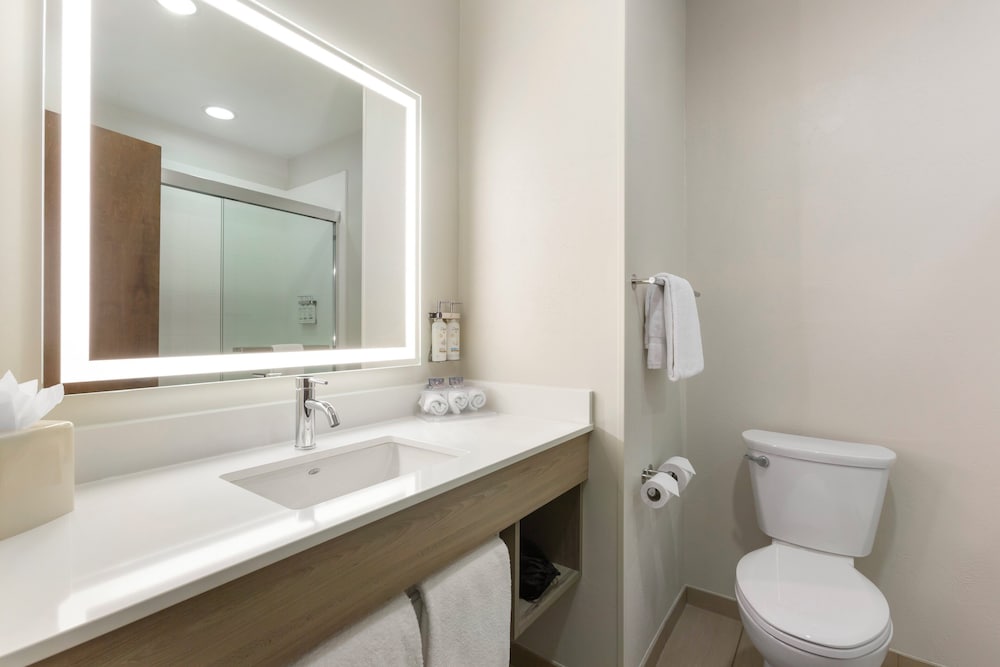 Holiday Inn Express Hotel & Suites Belgrade by IHG - photo 24