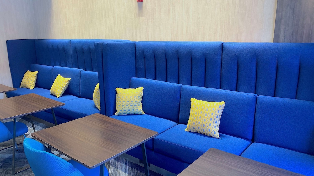 Tru By Hilton Baltimore Harbor East MD - photo 6