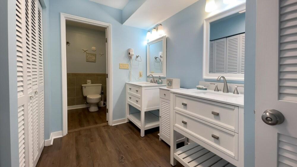 1405 South Beach Villas at the Sea Pines Resort - photo 7