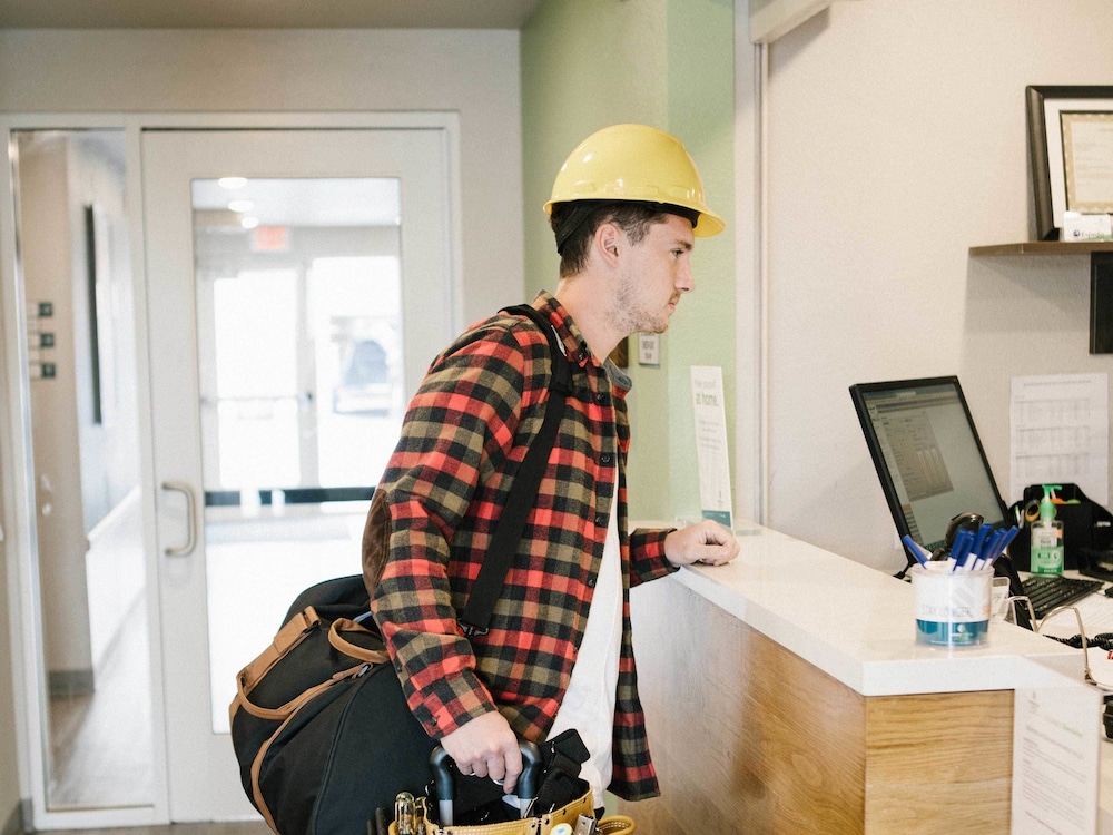 WoodSpring Suites Fayetteville - photo 5