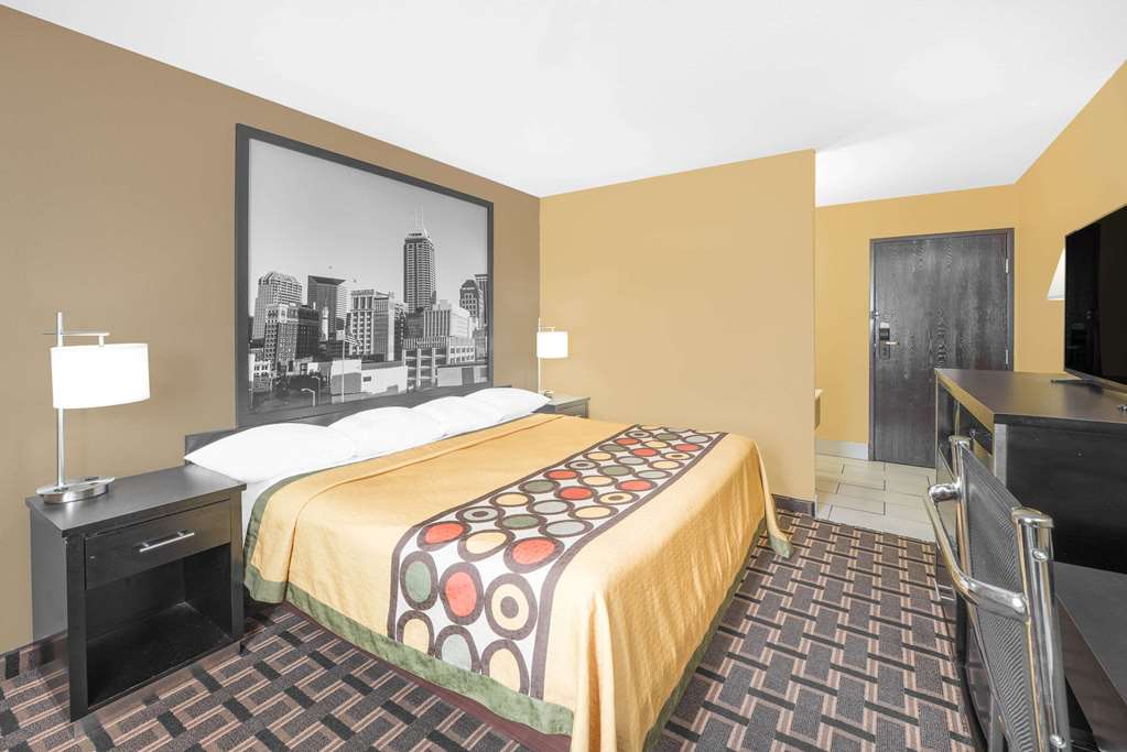 Super 8 by Wyndham Terre Haute - photo 4