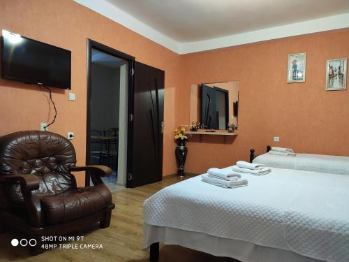 Fishmen — 4-Star Luxury Hotel in Tbilisi, Georgia