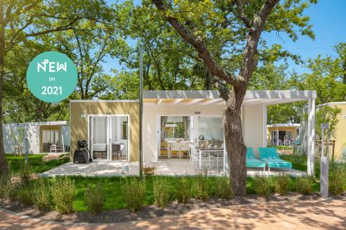 Camping Ulika Mobile Homes Naturist — 4-Star Luxury Hotel in Porec, Croatia