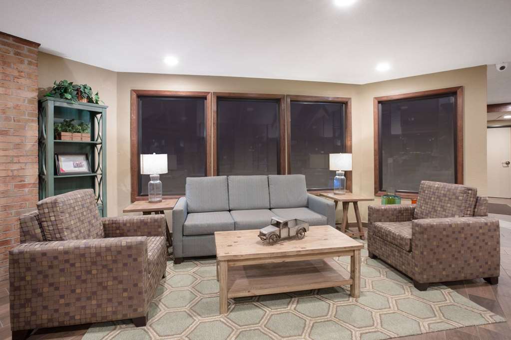 AmericInn by Wyndham Mount Pleasant - photo 5