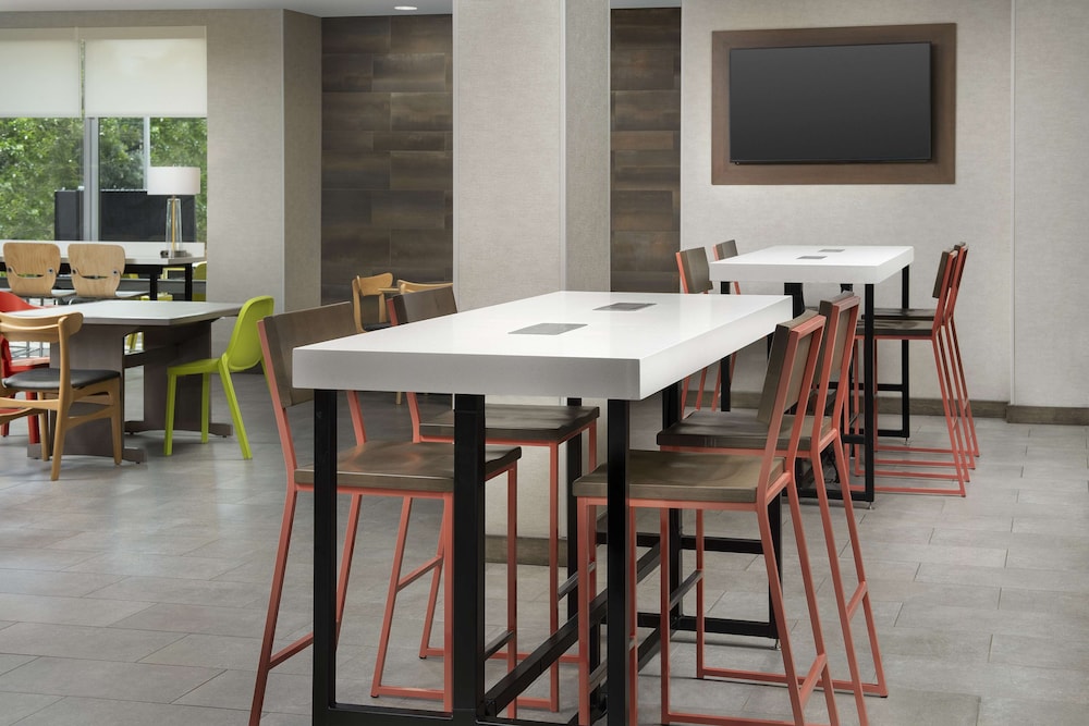 Home2 Suites by Hilton Miami Doral West Airport - photo 33