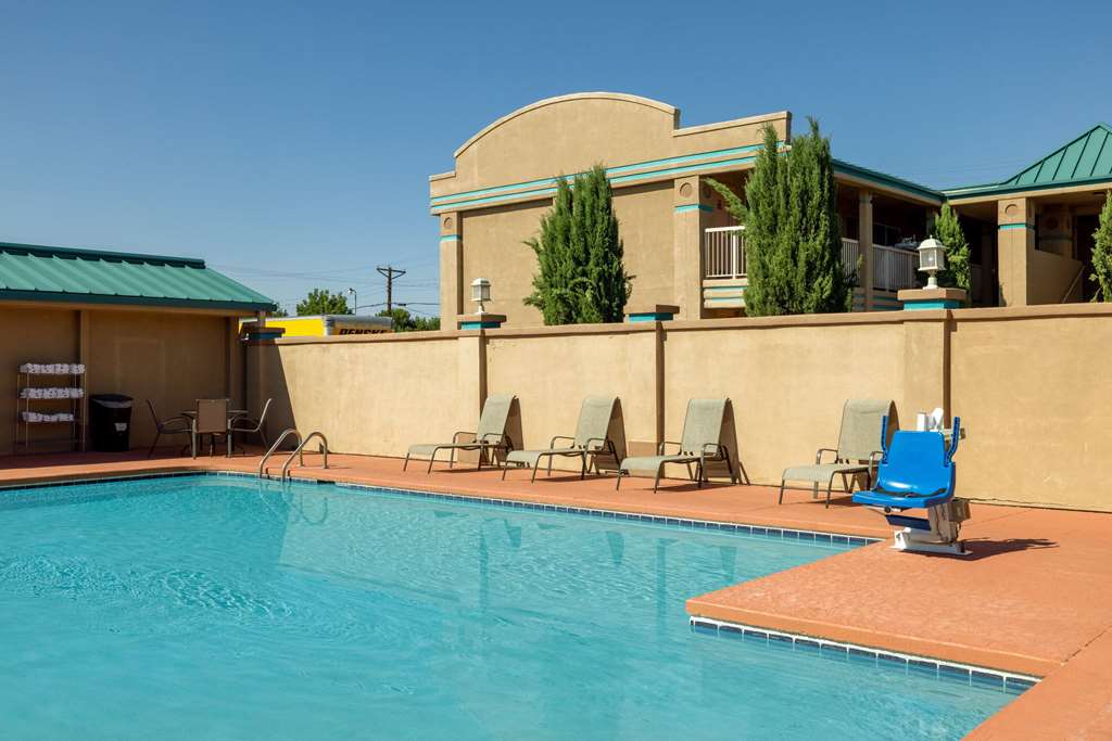 Days Inn by Wyndham Roswell - photo 10