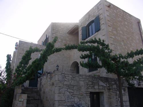 Villa Aloni — 4-Star Luxury Hotel in Agios Vasileios, Greece