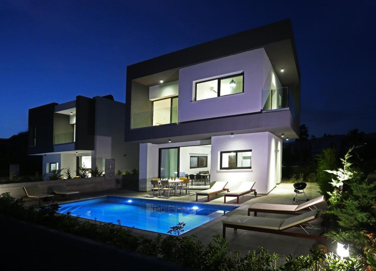 Villa Yria