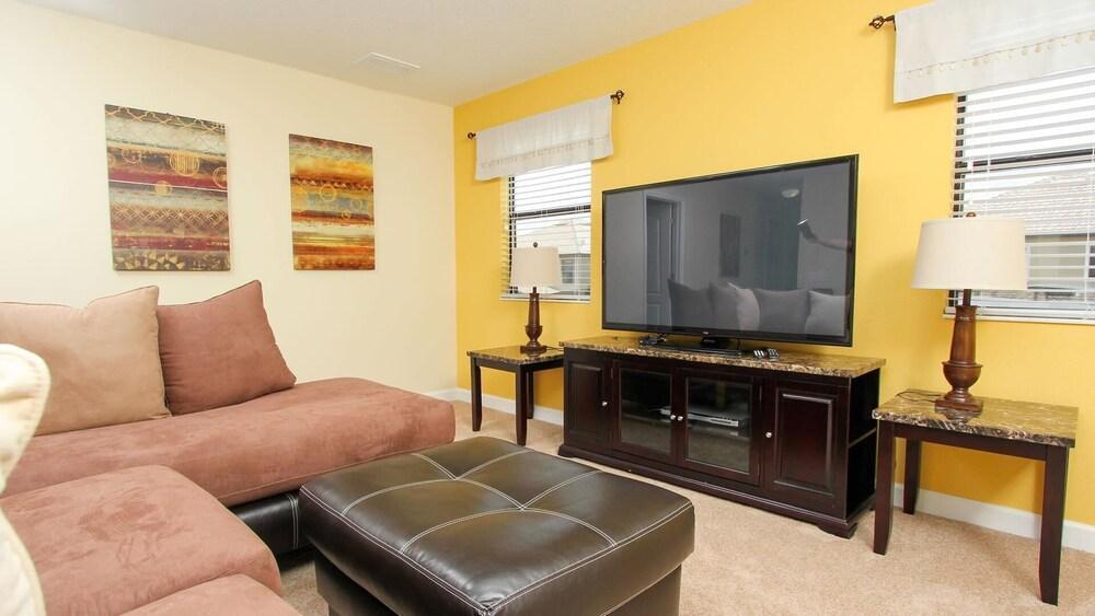 Hotel 1424 Thunderbird Road - photo 19