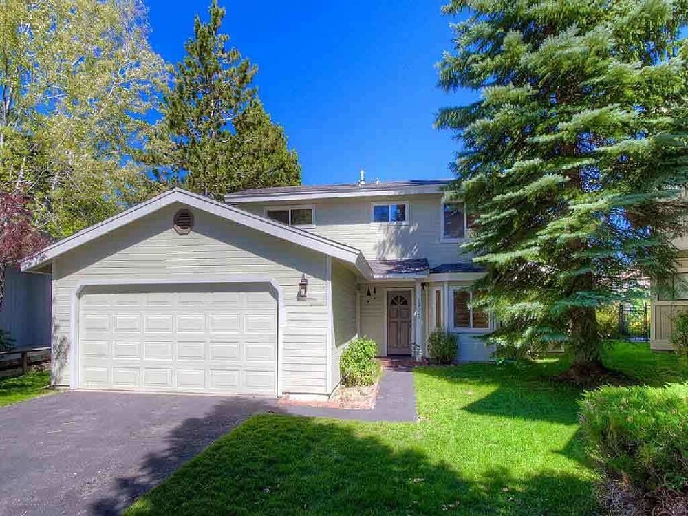 1923 Cathedral Court — South Lake Tahoe