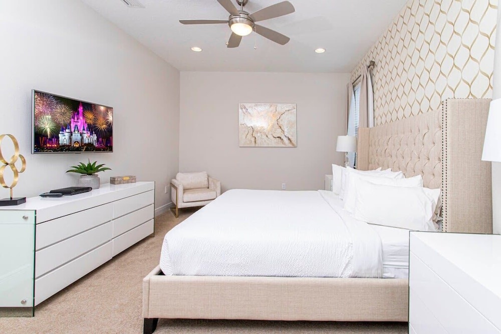 Luxurious 5Bd Single Family w Pool&Jacuzzi @Encore Resort 7432 - photo 18