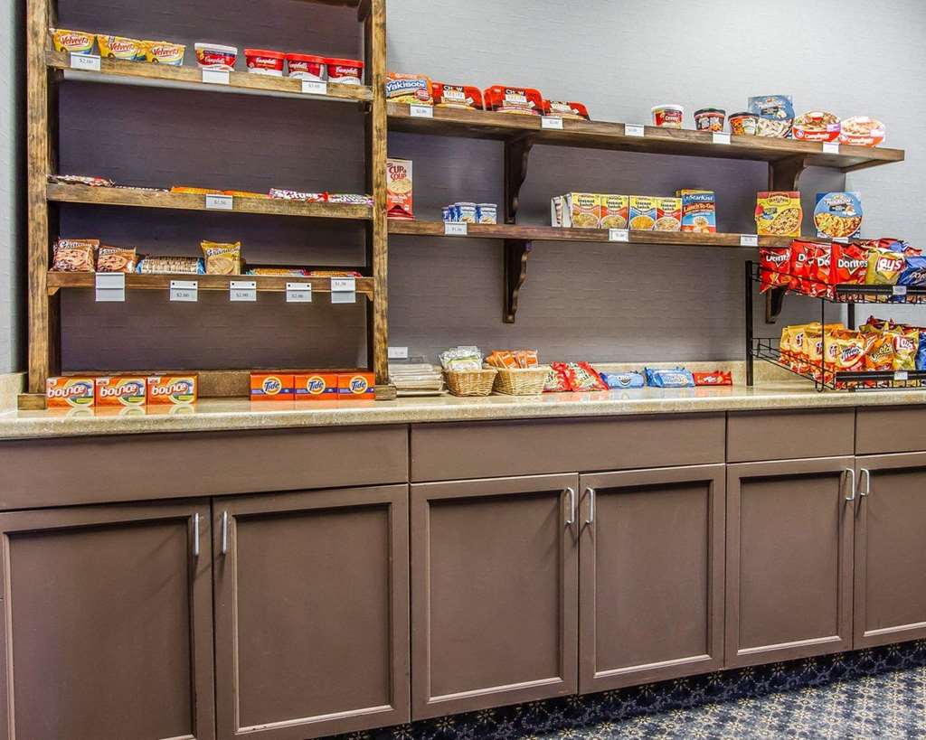 Comfort Inn and Suites Near Lake Guntersville - photo 55