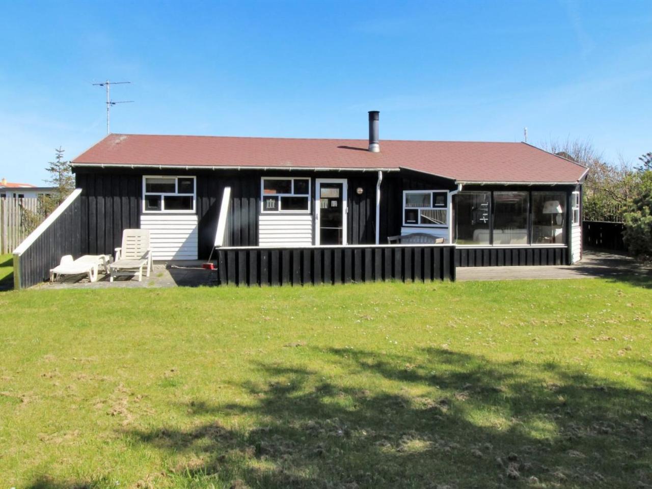Holiday Home Lazorka 450m from the sea by Interhome — 4-Star Luxury Hotel in Lokken, Denmark