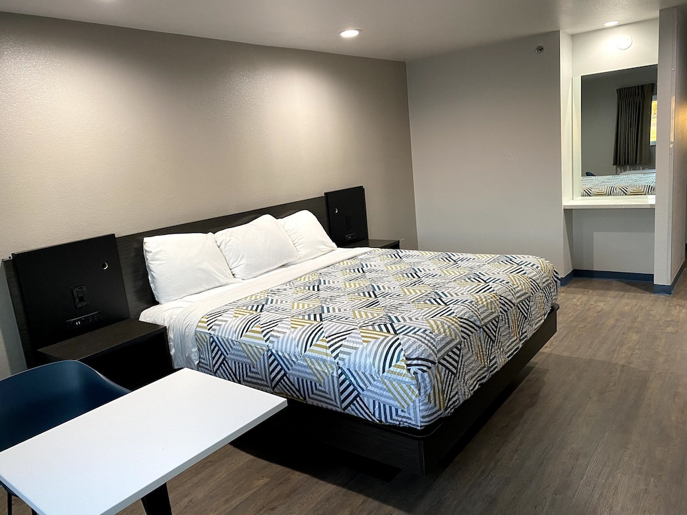 Motel 6 Bullhead City AZ - photo 2