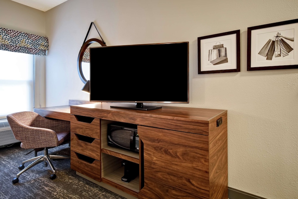 Hampton Inn Atlanta Mall Of Georgia - photo 7