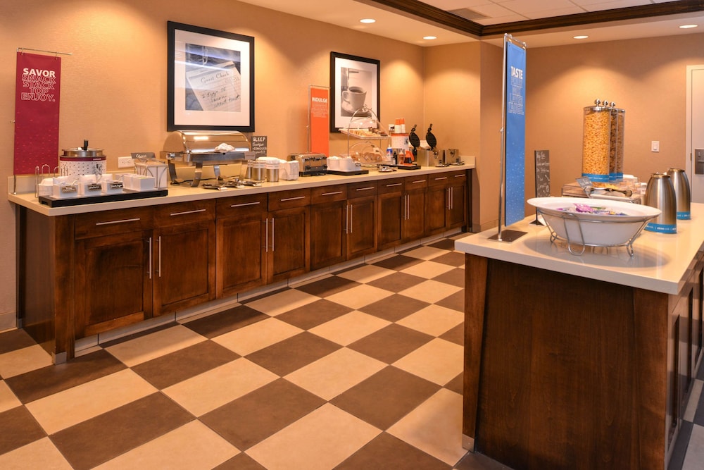 Hampton Inn Omaha Midtown Aksarben Area - photo 48