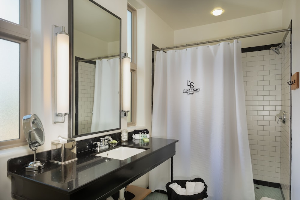 Lone Star Court by Valencia Hotel Collection - photo 15
