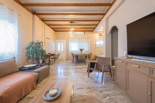 Stardust Sanctum Hideaway — hotel in Kyllini