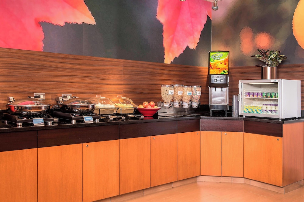 Fairfield Inn & Suites by Marriott Frederick - photo 19