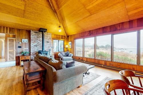 Comstock Retreat in Sea Ranch, United States