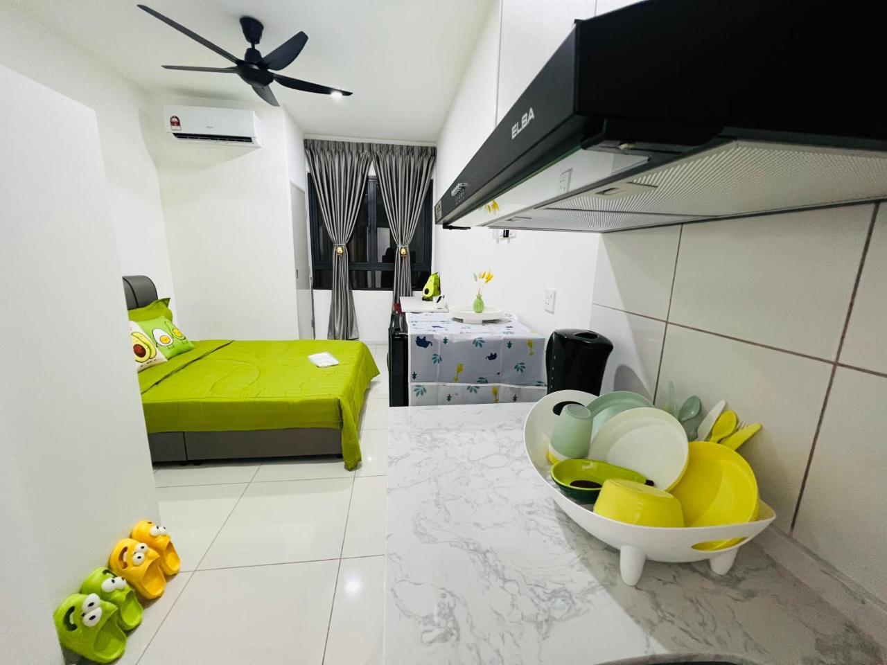 Ariana Staycation 2Bedroom at Horizon Suites — 5-Star Luxury Hotel in Kuala Lumpur, Malaysia
