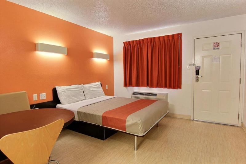 Motel 6 Austin Tx North Central - photo 19