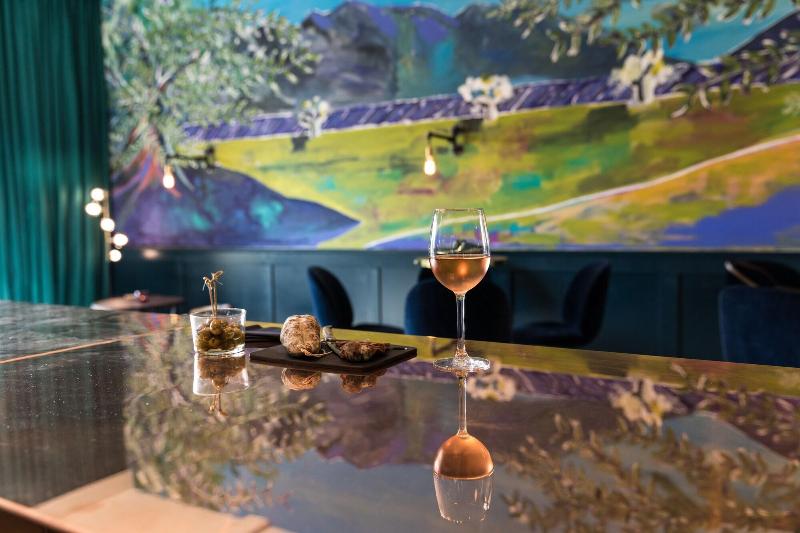 Mas Du Brulat - carbon neutral hotel in Le Castellet